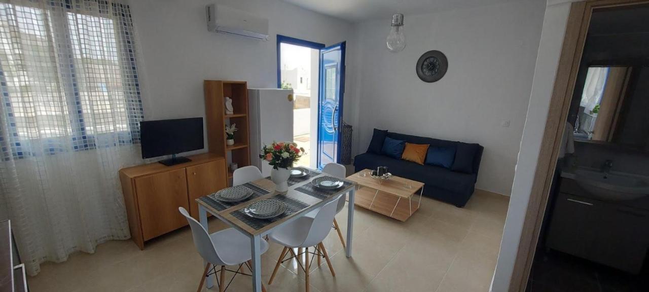 Dionysia Apartments Ливадия Экстерьер фото