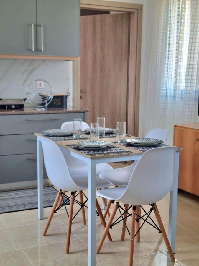 Dionysia Apartments Ливадия Экстерьер фото