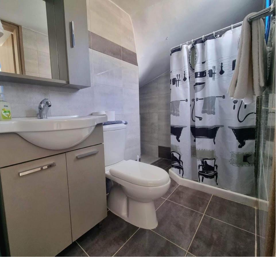 Dionysia Apartments Ливадия Экстерьер фото